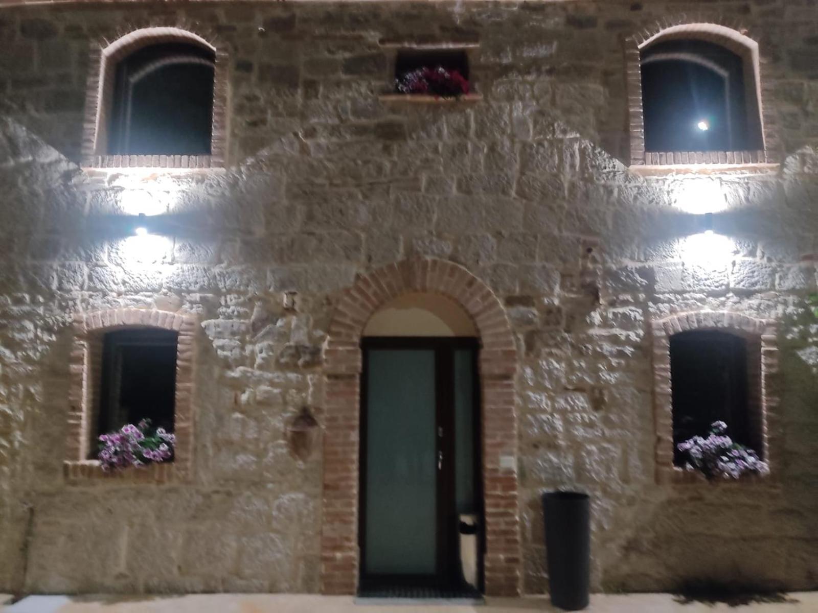 캄포바소 Fuori Borgo B&B 외부 사진
